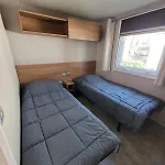 Mh 170 Magnifique 2 Dont Parentale Et 2 Salles De Bain Dans 4etoiles Campingplatz *