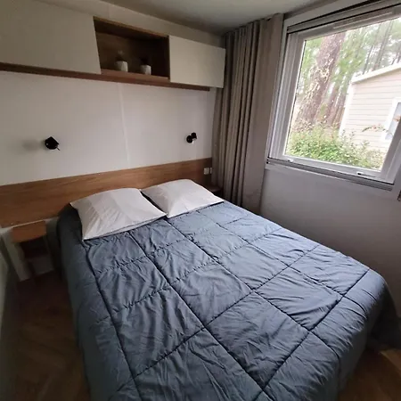 Mh 170 Aventura 3 Dont Parentale Et 2 Salles De Bain Dans 4etoiles Camping Saint-Julien-en-Born
